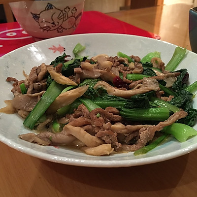 蘑菇青菜炒肉丝