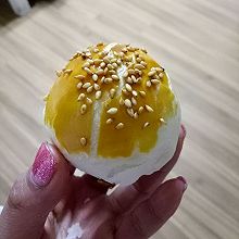 蛋黄酥