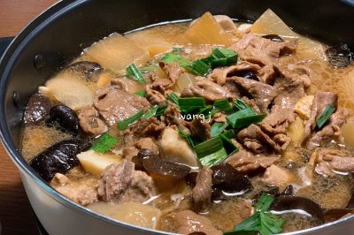 萝卜芋艿牛肉火锅