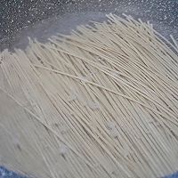 味增叉烧荞麦面的做法图解1