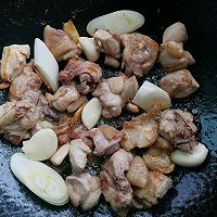 食堂人气菜——土豆烧鸡腿的做法图解4