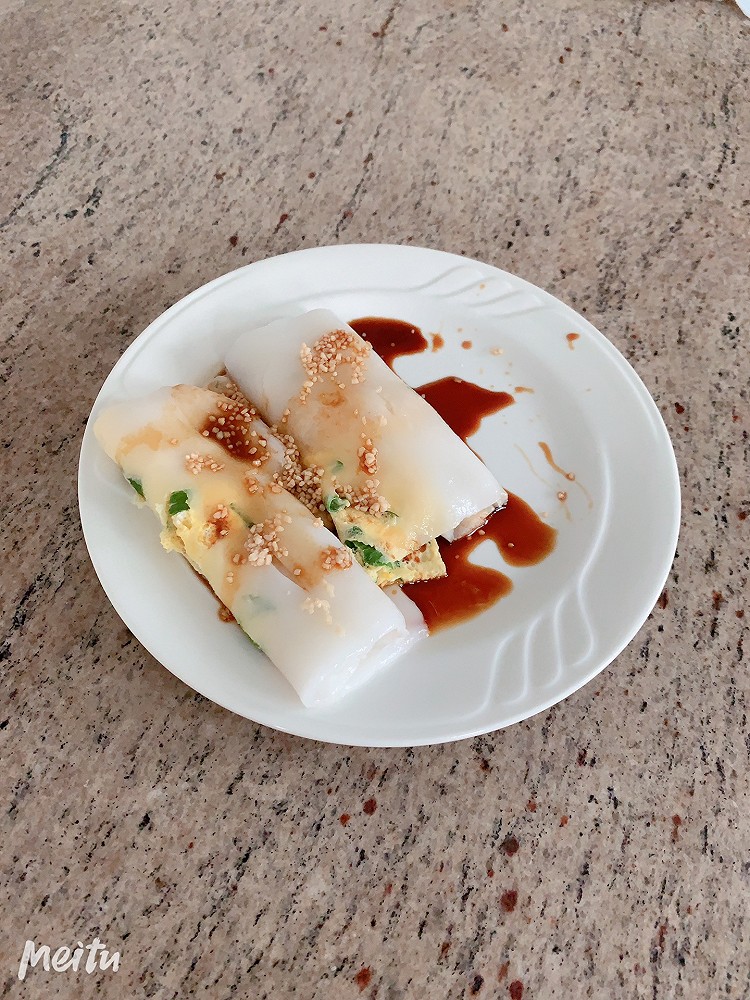 鱼 虾 鸡蛋肠粉的做法