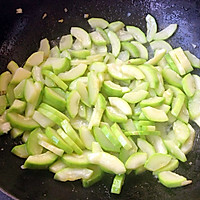 脆瓜虾仁的做法图解9