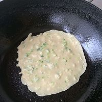 葱花鸡蛋饼的做法图解5