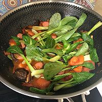 番茄火腿炒面的做法图解12