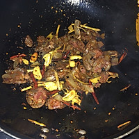 爆炒腊肠的做法图解4