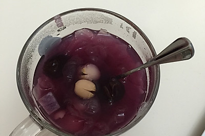 红枣紫薯银耳汤