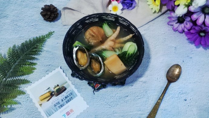 响螺片鲍鱼鸡脚菜胆汤