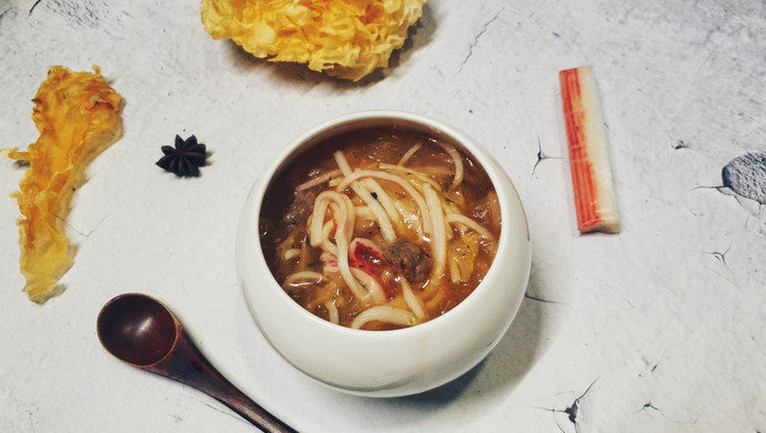 蟹黄鱼肚牛肉银耳羹