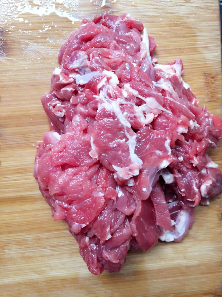 青菜牛肉的做法图解1