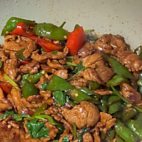 下饭菜辣椒炒肉的做法图解5