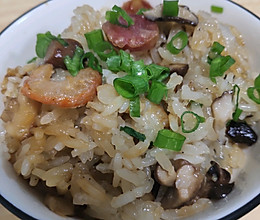 香菇虾米腊味糯米饭的做法