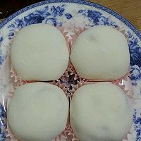 草莓雪媚娘的做法图解4