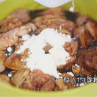#名厨汁味，圆中秋美味#酸菜鸡腿炖鸭血的做法图解4
