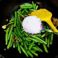经典东北菜之——大骨头炖豆角。的做法图解9