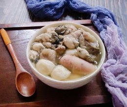 #本周热榜#鲜蚝丸子猪肝廋肉汤的做法