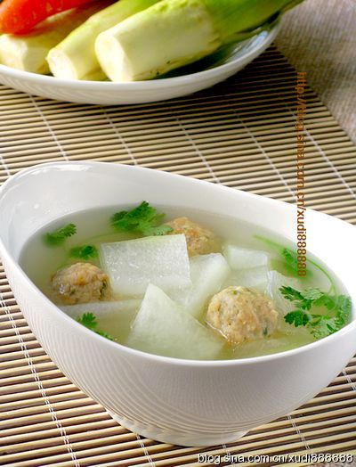 Winter melon meatball soup