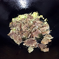牛肉粉丝炖白菜的做法图解2
