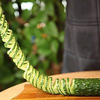有家鲜厨房：谷雨养生菜-蓑衣黄瓜的做法图解4