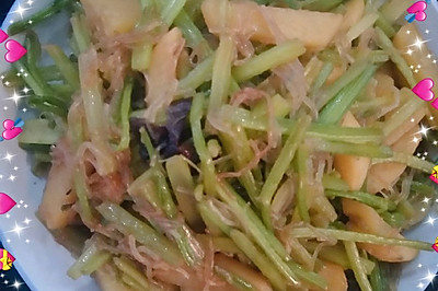 家常小炒――芹菜土豆粉丝