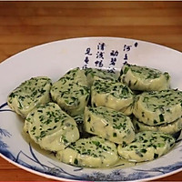 面粉里加入韭菜这样做太香了,比吃红烧肉还过瘾,营养美味又解馋的做法图解4