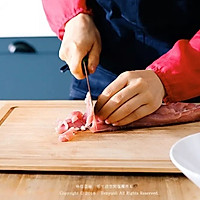 成都的姑娘带不走，但可以把这道【水煮牛肉】带回家的做法图解1