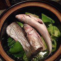 回家吃饭——快手素菜鱼汤煲的做法图解3