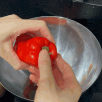 红椒奶油南瓜浓汤 - 不一样的甜汤选择的做法图解3
