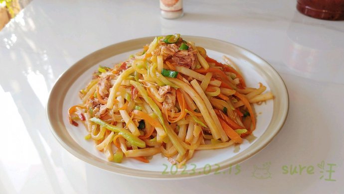 红油胡瓜笋肉丝