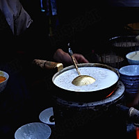 牛奶鸡蛋醪糟的做法图解2