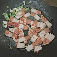 土豆腊肠豌豆仁焖饭的做法图解8
