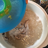 宝宝辅食——香菇鸡滑玉米肉松粥的做法图解3