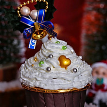 小盆友都能做 超简单圣诞杯子蛋糕 