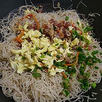 腊肠虾皮炒粉丝的做法图解7