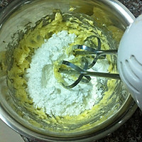 极品奶黄包的做法图解2