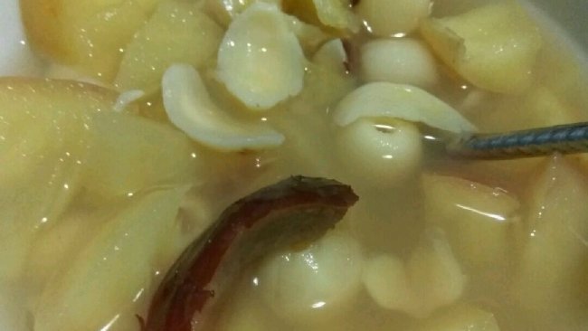 莲子百合苹果汤的做法