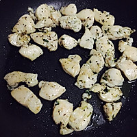 【番茄蘑菇炖鸡肉】的做法图解3