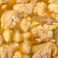 超下饭！超开胃！—「酸菜土豆烧鸡」的做法图解5