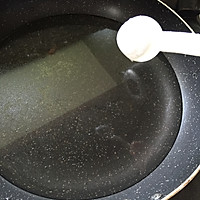 豌豆荚炒蛋的做法图解2