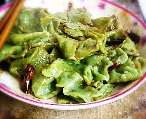 油泼菠菜面