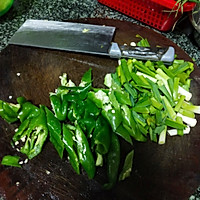 酸萝卜炒腊肉的做法图解1