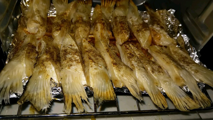 烤三文鱼鱼鳍