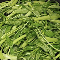 #金龙鱼橄榄油调和油520美食菜谱#清炒空心菜的做法图解3