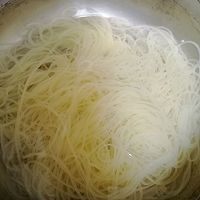 #我要上首焦#巨简单的冷面的做法图解6