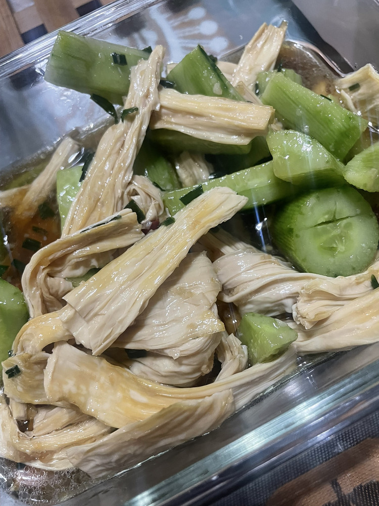 凉拌腐竹（黄瓜、腐竹）的做法