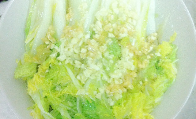 油泼娃娃菜