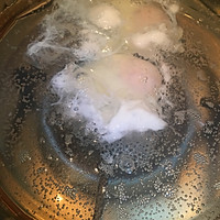 水煮荷包蛋的做法图解1
