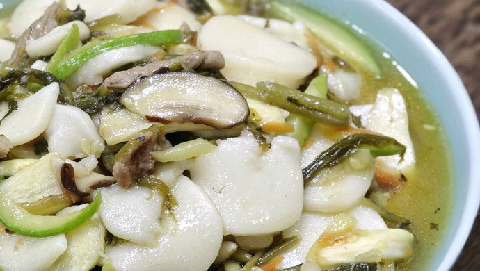 鸡毛菜肉丝炒年糕