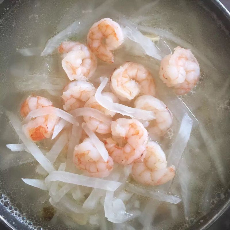 虾仁萝卜汤的做法