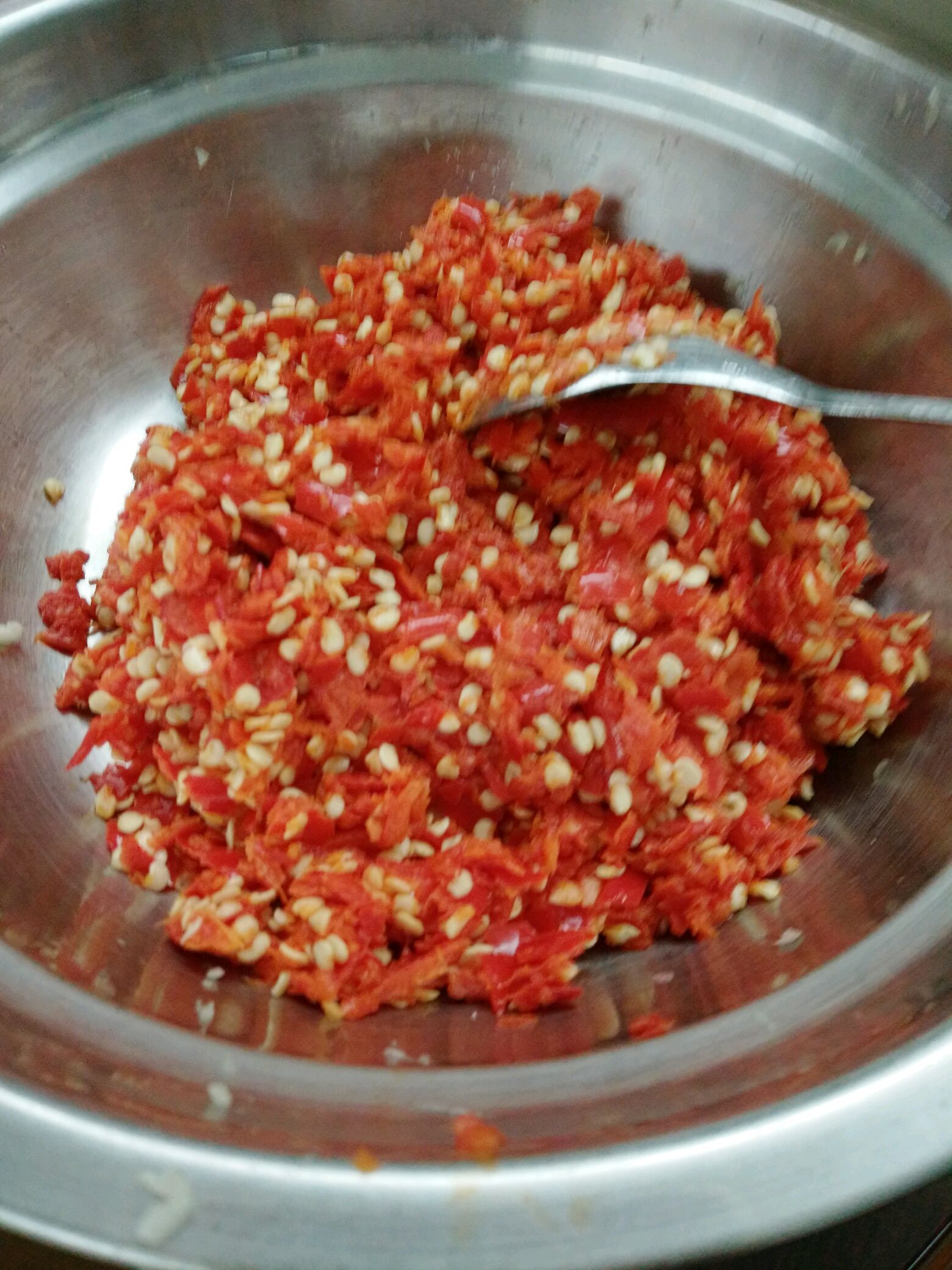 辣椒花生酥，比花生米还好吃的下酒小食，半斤干辣椒，在家就能做_荆条